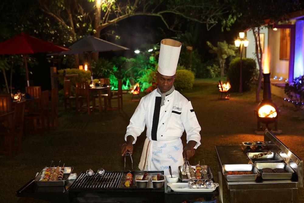 בנדרוולה Orient Hotel מראה חיצוני תמונה
