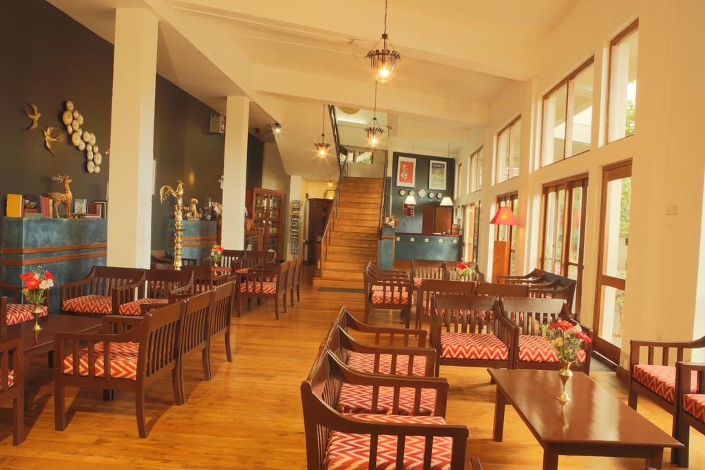 בנדרוולה Orient Hotel מראה חיצוני תמונה