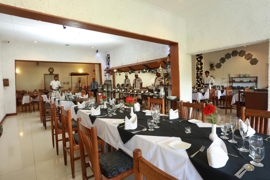 בנדרוולה Orient Hotel מראה חיצוני תמונה