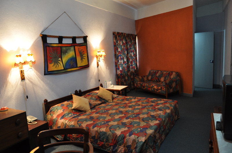 בנדרוולה Orient Hotel מראה חיצוני תמונה