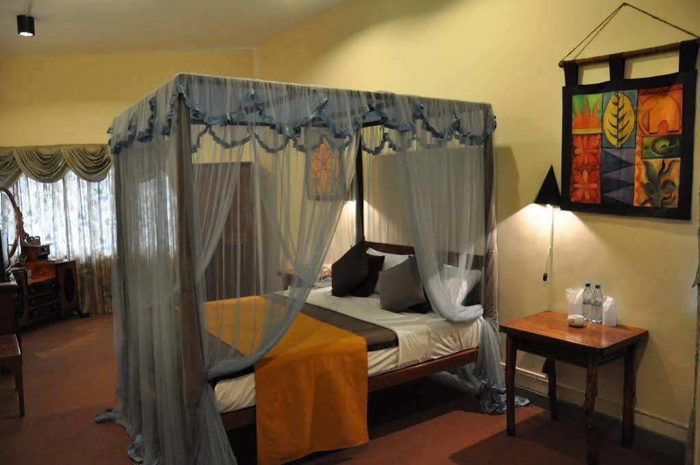 בנדרוולה Orient Hotel מראה חיצוני תמונה