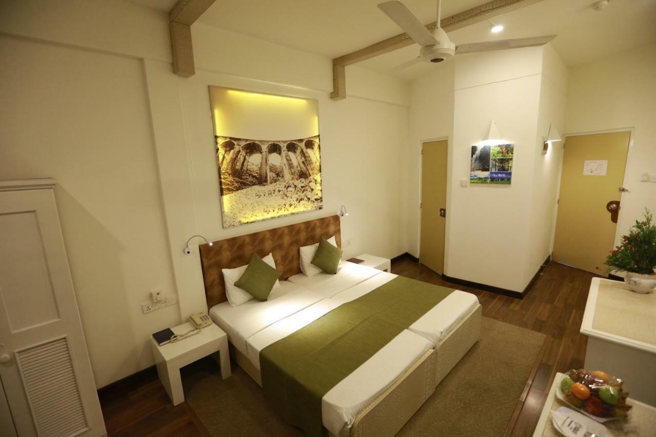 בנדרוולה Orient Hotel מראה חיצוני תמונה